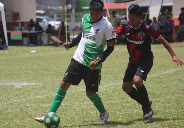 Una asistencia y golazo de Chitiva en partido amistoso