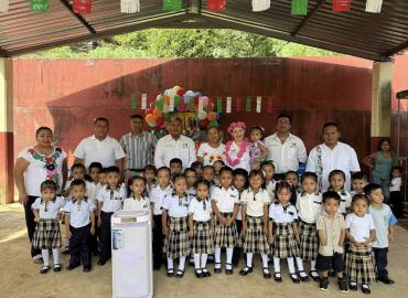Inicia ciclo escolar en preescolar indígena con visita de la alcaldesa de Matlapa