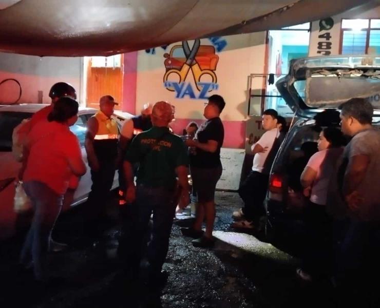 Madre e hija resultan heridas en accidente