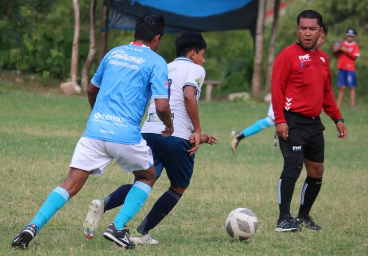 Enlaces Huastecos-Barrera Constructores 6-3 Zacatipán