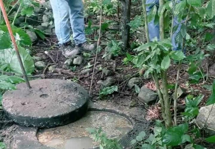Continúa mantenimiento a la red de drenaje en Tamán