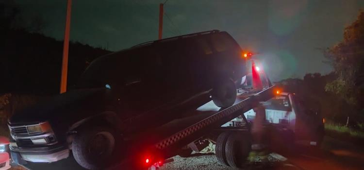 Vehículo se salió de la carretera Vehículo se salió de la carretera