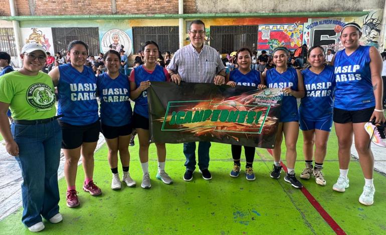 Águilas del CARHS campeonas del torneo Adelaido Cabañas H