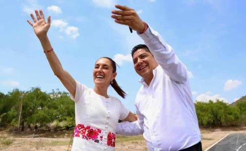 Viene la Presidenta  

