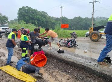 Dos heridos en choque de motocicletas en Tamazunchale