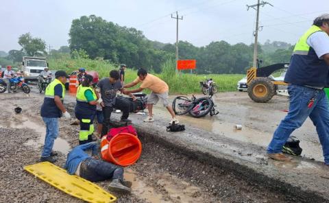 Dos heridos en choque de motocicletas en Tamazunchale