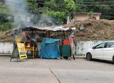 Fuego consume negocio de pollos en Tamazunchale