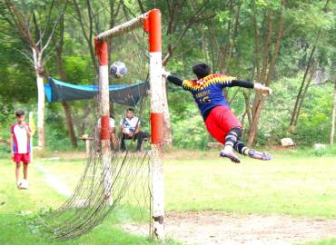 San Rafael goleó 5-0 a Plazoleta en el TAH