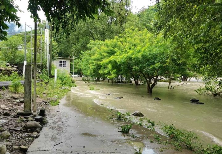 Ayuntamiento monitorea zona de riesgo poe inundaciones