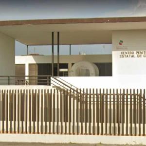 CAYERON A PRISIÓN     TRES VIOLADORES         
