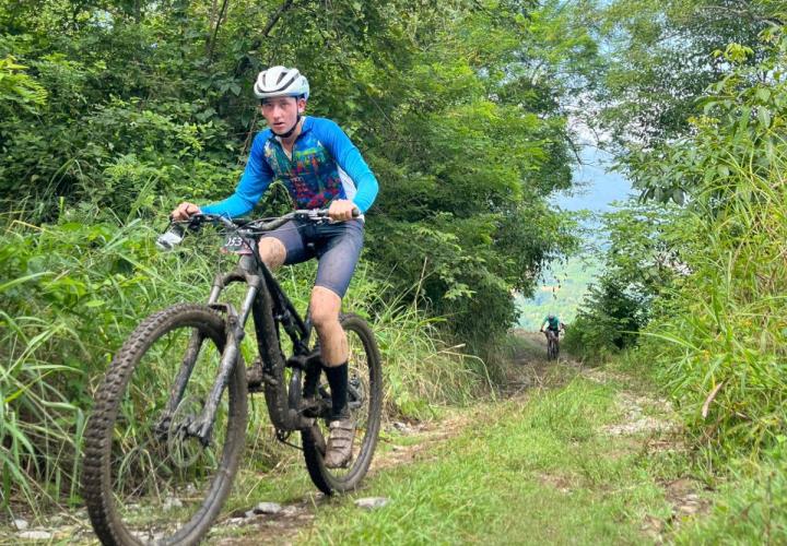 Martínez y Verástegui reyes de la montaña en Maratón Garzas