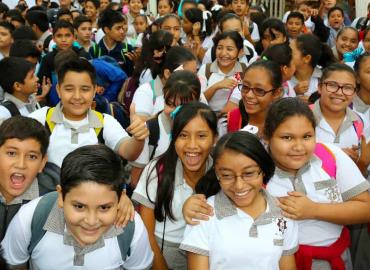 Analizan autorizar un mega puente escolar