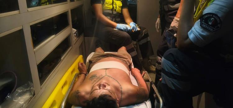 Camioneta impactó a un motociclista         