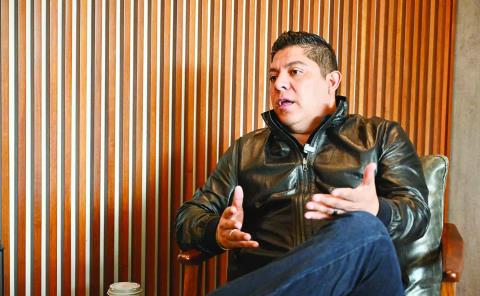 Ricardo Gallardo con un Gobierno Social      
