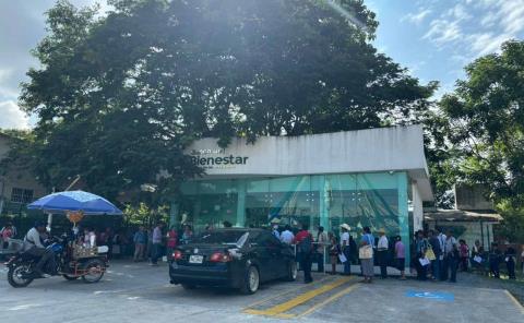 Saturan banco Bienestar en Matlapa por pago a adultos mayores
