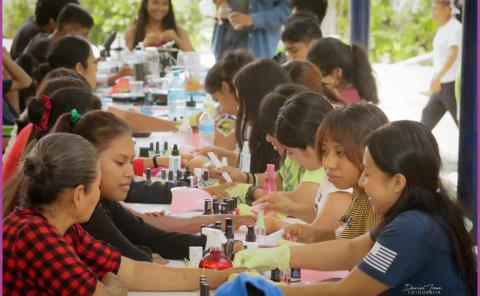 Acercan servicios de estética en Xochicuautitla