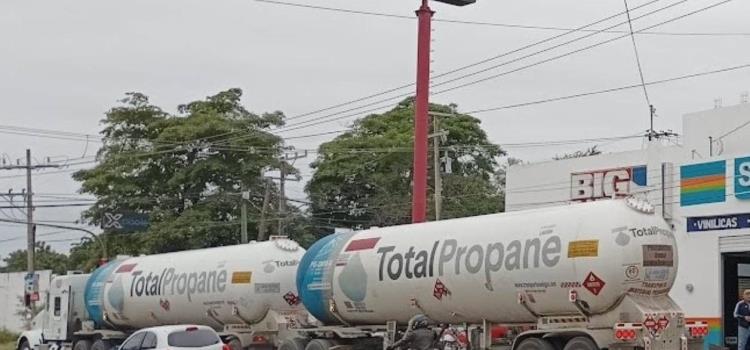 Regulan transporte de carga en Valles