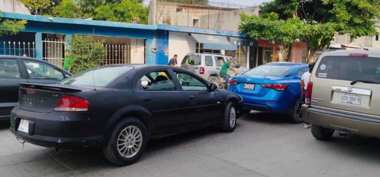 Impactaron autos en la Ave. Secundaria