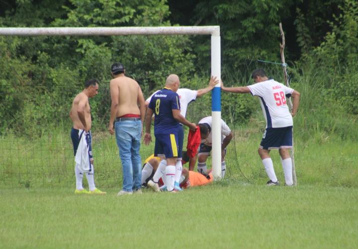 Termina arquero dislocado