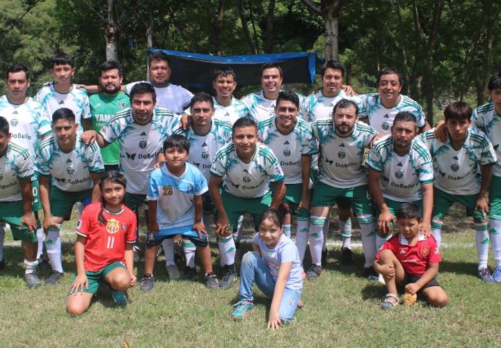 Estrellas de Tamarindos con boleto a semifinales