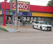 SUJETO ARMADO ASALTÓ UN OXXO      