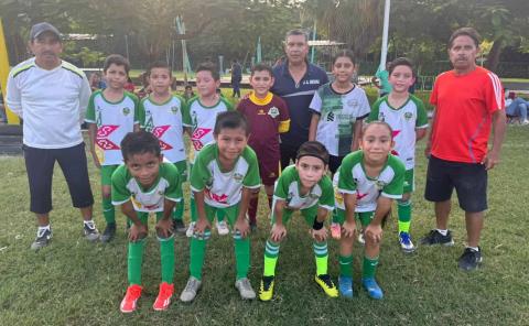 Academia Municipal de Futbol Pony se perfilan a semifinales
