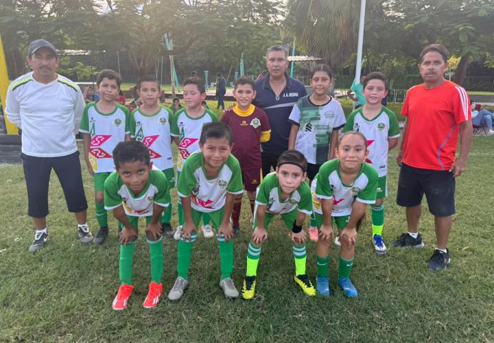 Academia Municipal de Futbol Pony se perfilan a semifinales