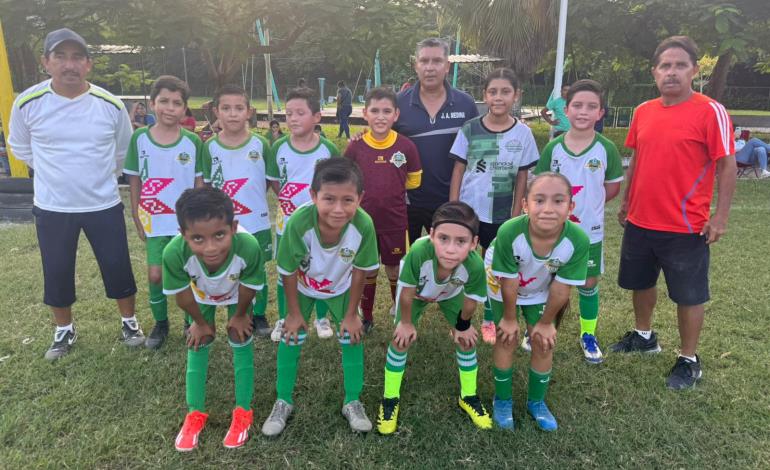 Academia Municipal de Futbol Pony se perfilan a semifinales