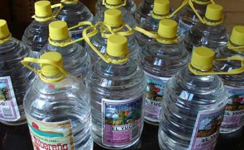 Aguardiente se vende de manera ilegal