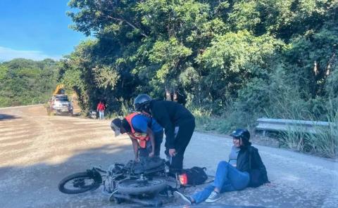 Motociclista herida al derrapar