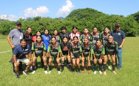 El selectivo femenil delCBTis 187 a final estatal
