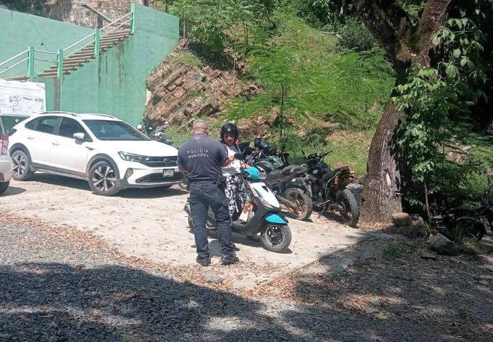 Realizan campaña de concientización a motociclistas en Tamán