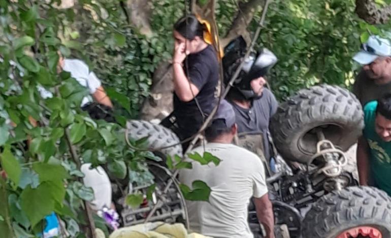 Tres heridos en volcadura de cuatrimoto