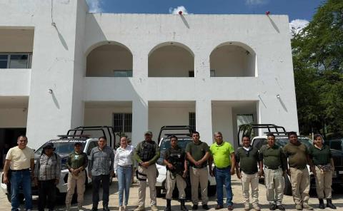 Refuerzan seguridad en Matlapa; alcaldesa entrega tres patrullas