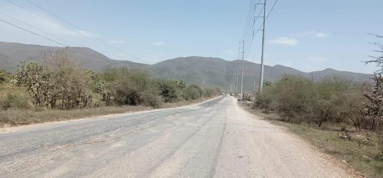 Exigen reparación en carretera al Ingenio Exigen reparación en carretera al Ingenio