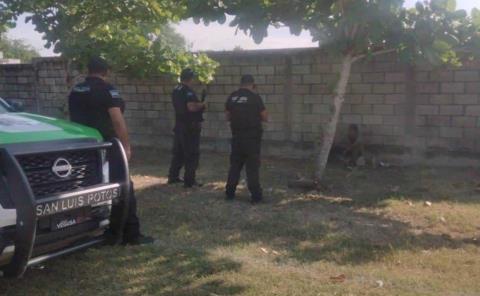 Machetearon a un indigente 3 sujetos          
