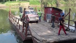 Denuncian incomunicación por falla del chalan del río "Puerco"
