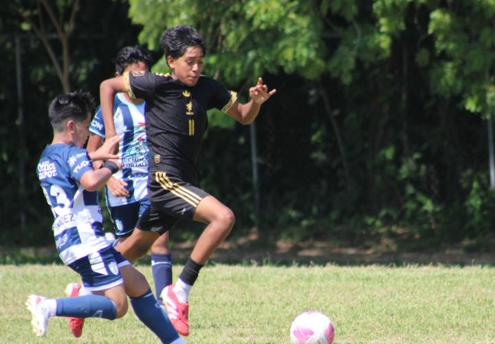 Huastecos Jr. mantienen paso perfecto en futbol juvenil inicial