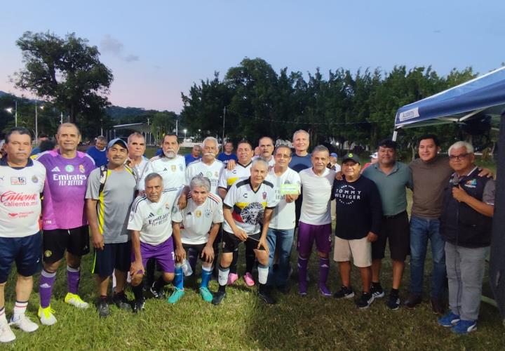Servicio el Tordo campeón del torneo de las leyendas