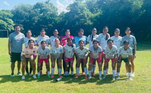 Gobernadoras de Tamazunchale finalistas del fut femenil en Valles