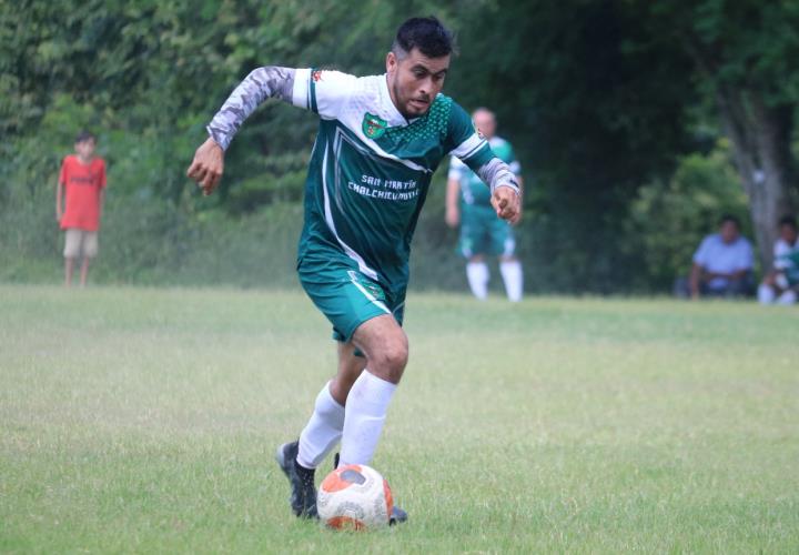 San Martín mantuvo el invicto en futbol master