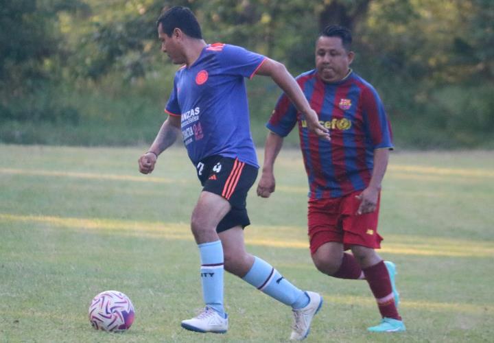 Arcángeles de San Miguel sacan empate a Farmadoc