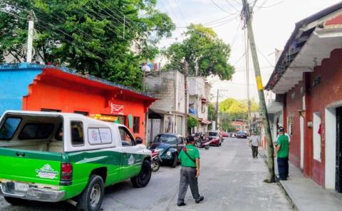 Anciana es auxiliada tras desmayarse