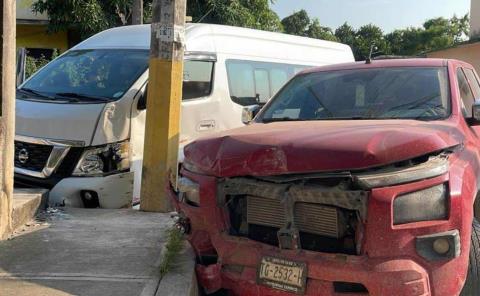 Dos camionetas se impactaron en Tamuín