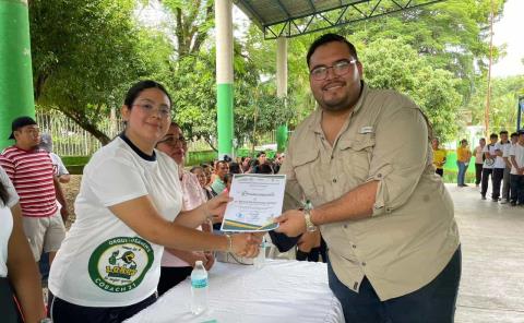 Donan galera al Cobach 21 por iniciativa propia