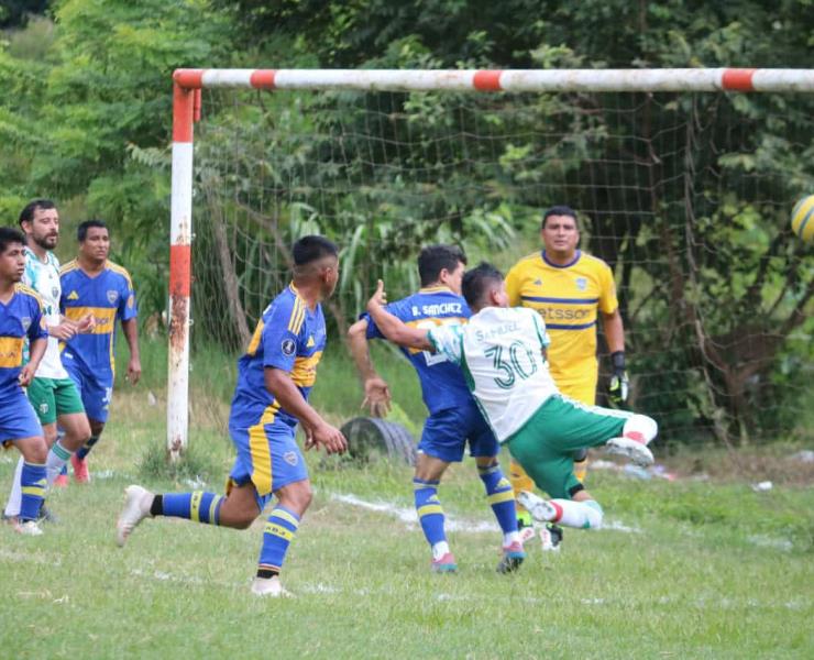 Estrellas de Tamarindos vencen 1-0 al campeón Papelería Unkaj
