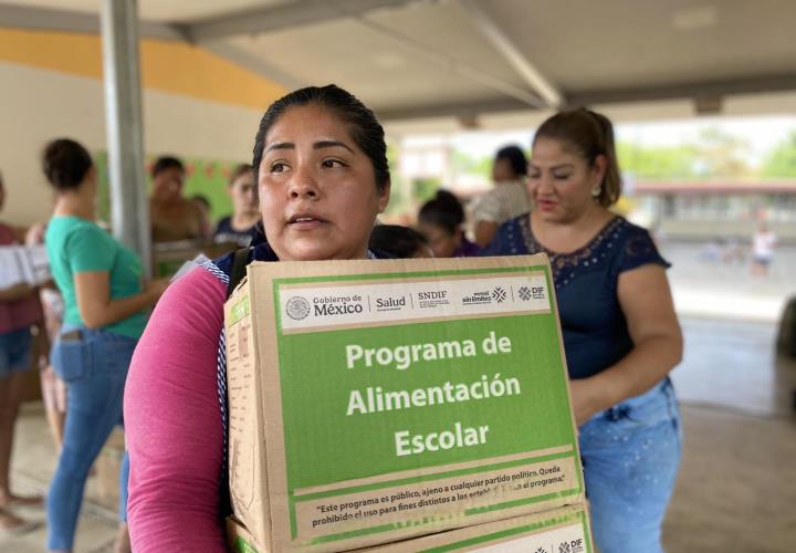 DIF Estatal y Municipal entregan desayunos calientes