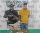 Sujeto detenido por posesión de droga     