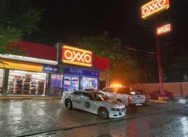 ASALTARON OTRA TIENDA OXXO