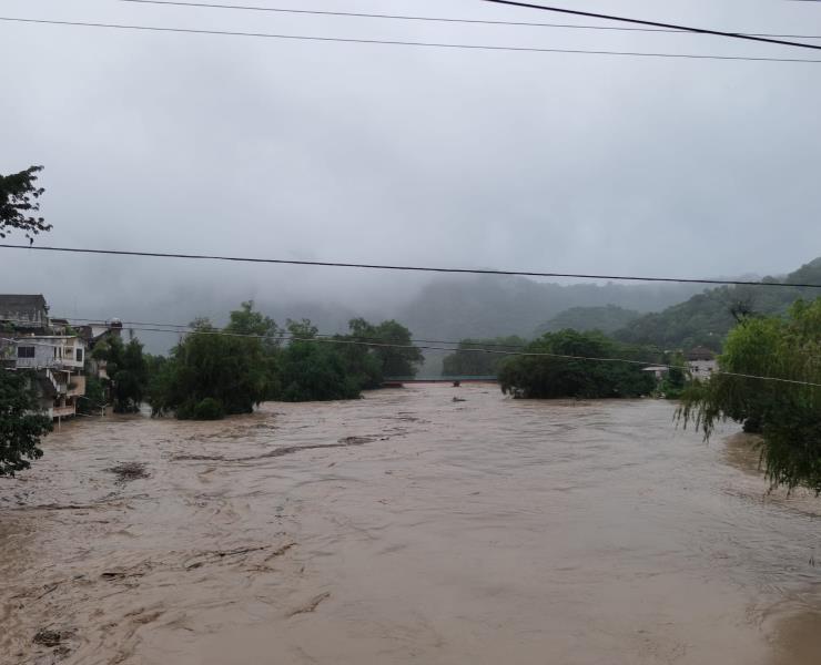 Alerta máxima en Tamazunchale por creciente de ríos